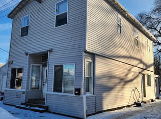417 W Sarnia St, Winona, MN 55987