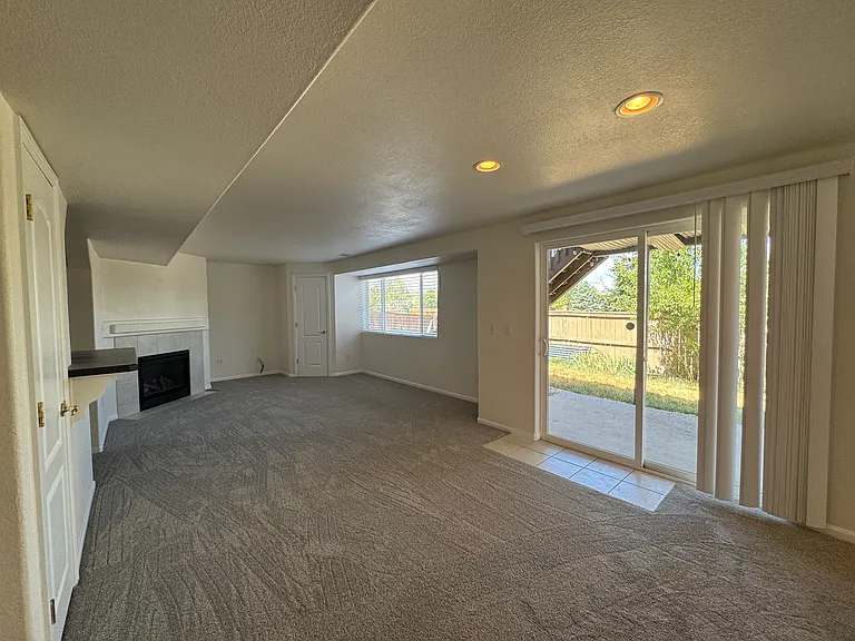 10549 Laurelglen Cir — Photo 21