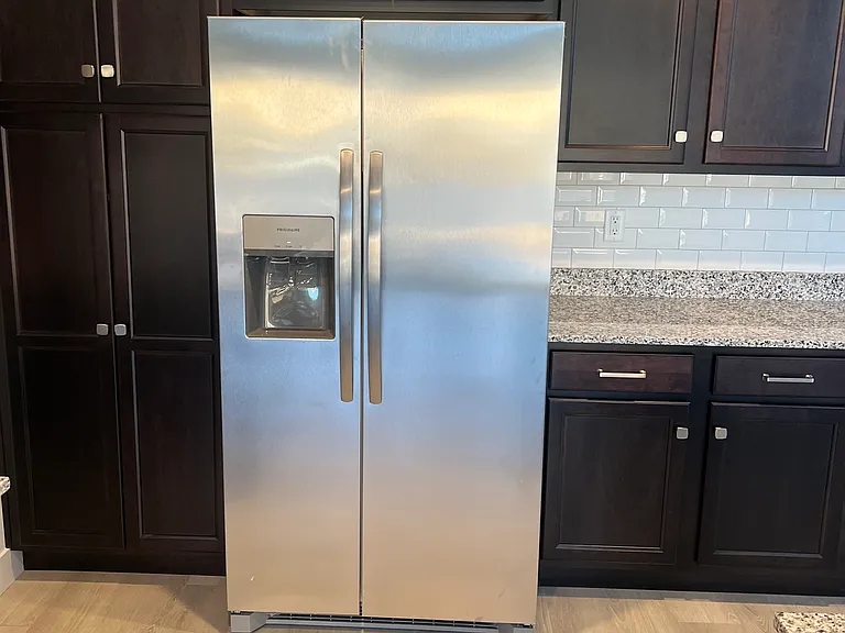 13735 S Devers Dr — Photo 16
