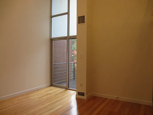 Rented by Centric New York | media 14