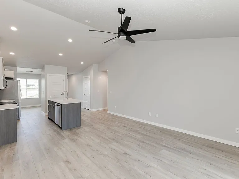 12227 W Barrington Dr — Photo 12