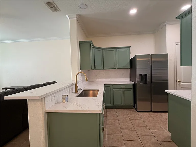 14901 Windward Dr — Photo 12