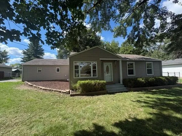 5910 Orchard Ct, Lansing, MI 48911