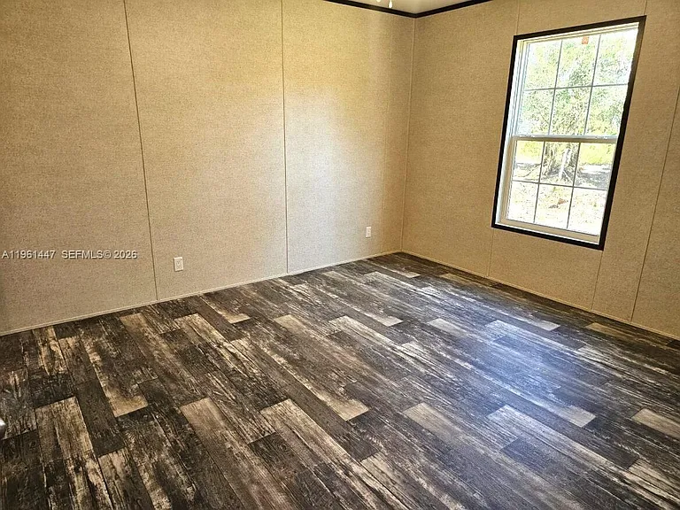 881 Woodland Blvd #0 — Photo 11
