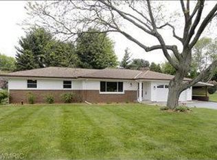 1152 Cadet Ln, Kalamazoo, MI 49009