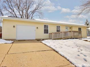 1008 Hampton Ct, McHenry, IL