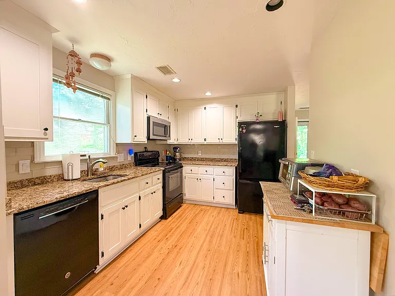 25 Westview Rd #25 — Photo 7