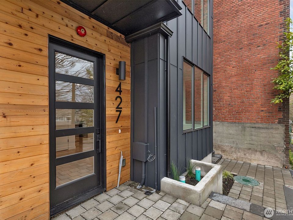 1st image of 427 19th Avenue E