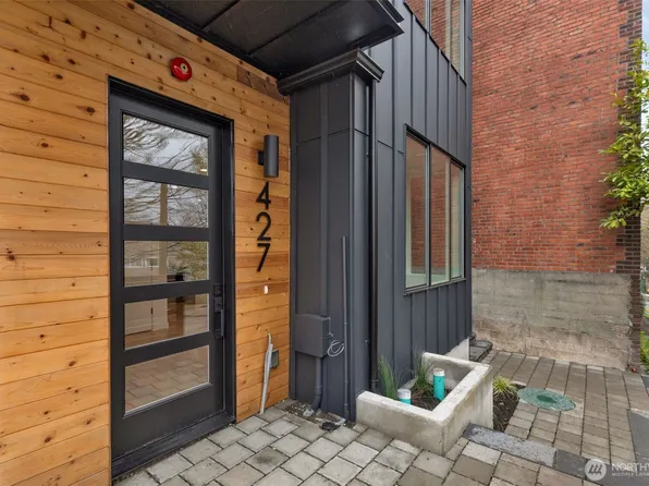 427 19th Avenue E, Seattle, WA 98112
