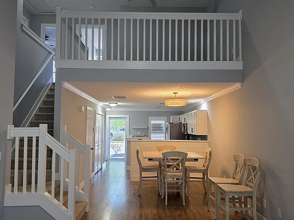 4th image of 106 Wimbledon Way #106