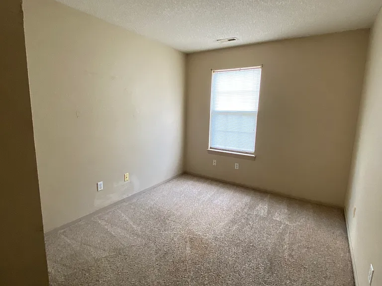 101 Cambridge Meadows Ln — Photo 6