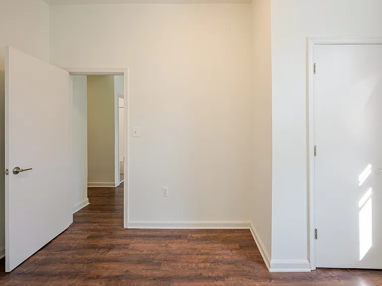 650 D St SE #2 — Photo 13