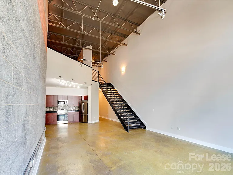 927 Westmere Ave — Photo 5