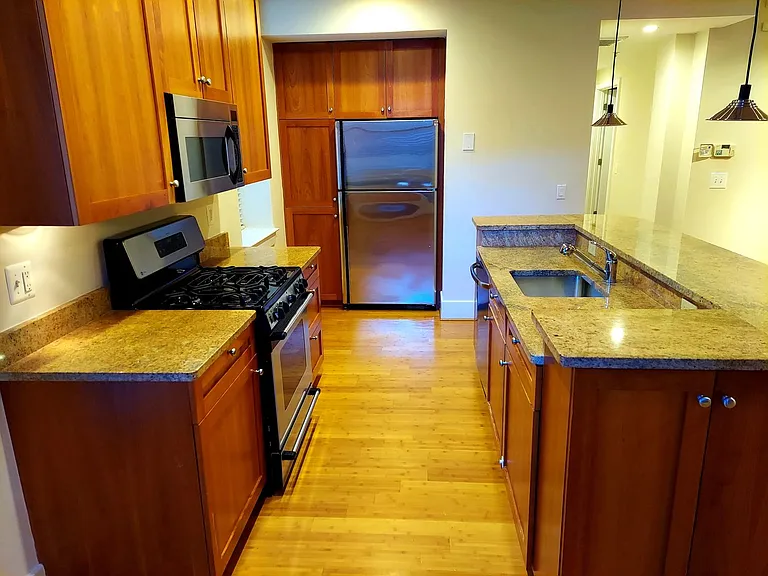 1440 Church St NW — Photo 6