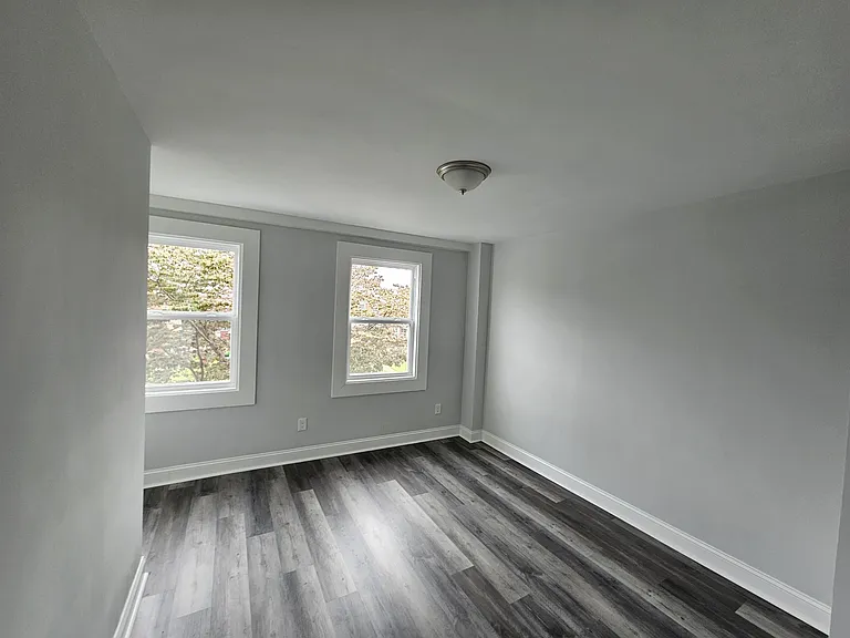 6921 Holabird Ave — Photo 7