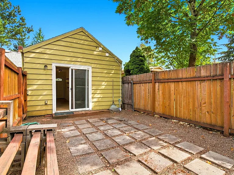 6044 SE Henderson St #B — Photo 15