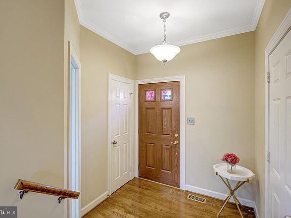 3rd image of 5883 Woodfield Estates Dr