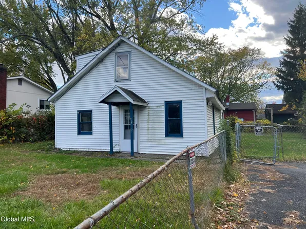 43 New York Avenue, Rensselaer, NY 12144