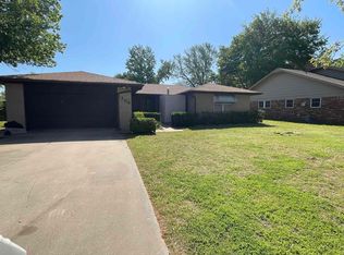 1204 W Randall Ct, Duncan, OK 73533