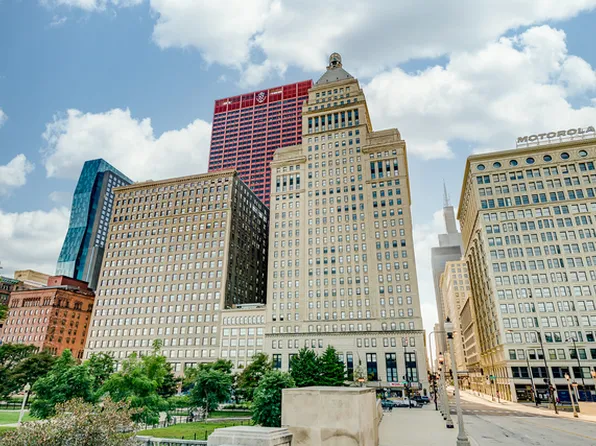 310 S Michigan Ave Unit 2111, Chicago, IL 60604