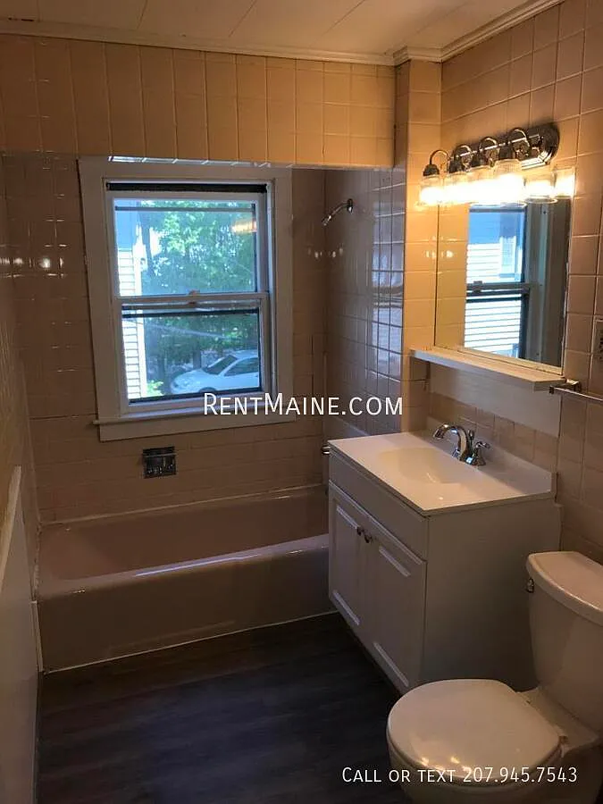 2 bed, $1,400 — Photo 4