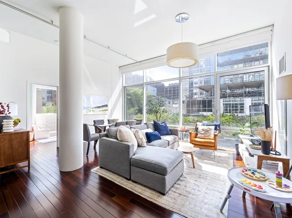 243 W 60th St APT 2E, New York, NY 10023