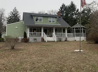 8088 Nelsons Ridge Dr, Hanover, VA 23069