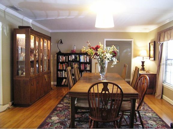 4th image of 2621 S Hawthorne Cir