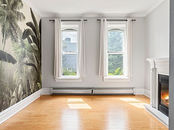 5th image of 2098 N Clarkson St APT 1