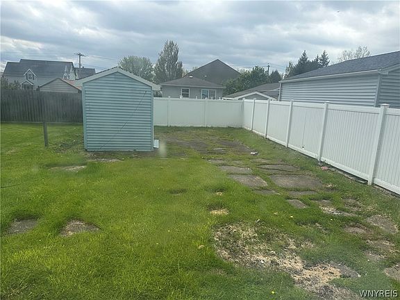 3rd image of 107 Oconnor Ave