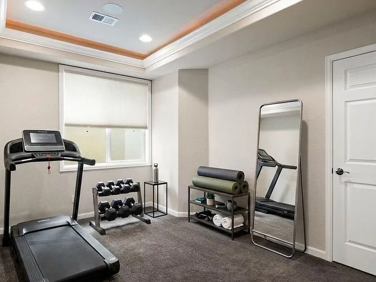 6258 Oxford Peak Ct — Photo 42