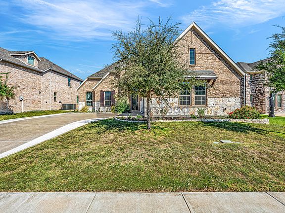 4th image of 518 Nakoma Dr