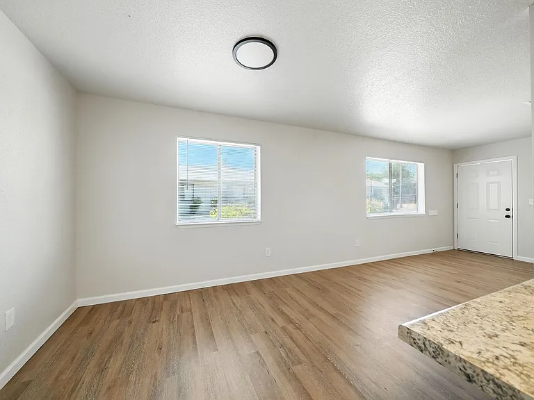 3236 Lawrence Rd #A-D — Photo 9