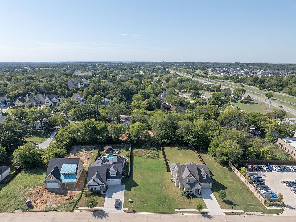 1st image of 208 Village Way