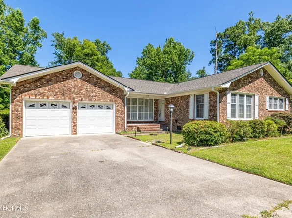 214 W Blackbeard Road, Wilmington, NC 28409