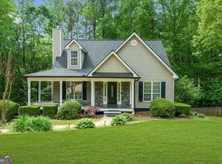 6715 N Glen Dr, Cumming, GA 30028