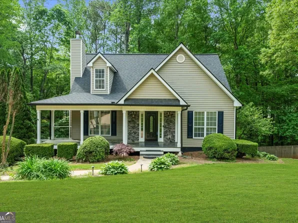 6715 N Glen Dr, Cumming, GA 30028