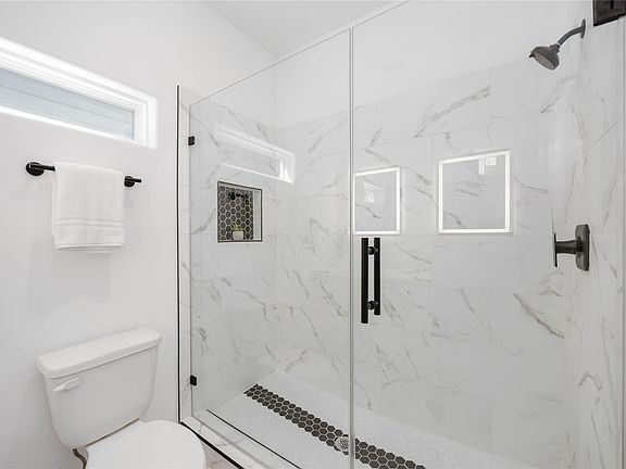 2nd image of 5809 Senior St
