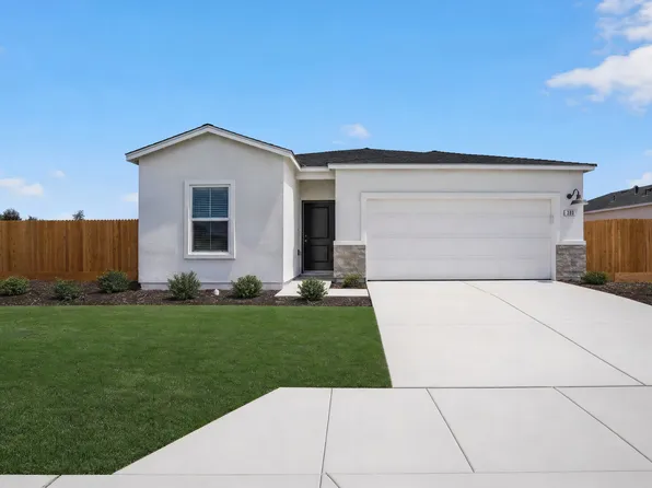 380 Merrill Ave, Dinuba, CA 93618