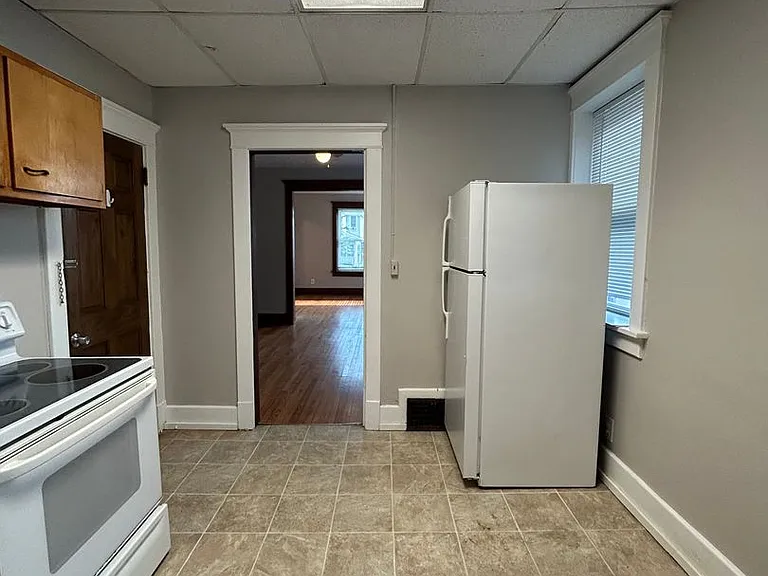 2419 Poppleton Ave — Photo 11