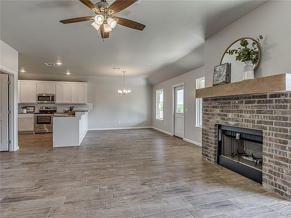 5th image of 9556 Country Side Ln
