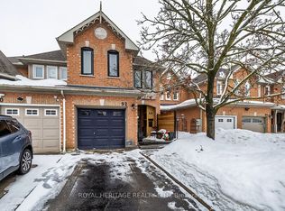92 Zachary Pl, Whitby, ON L1M 1E2