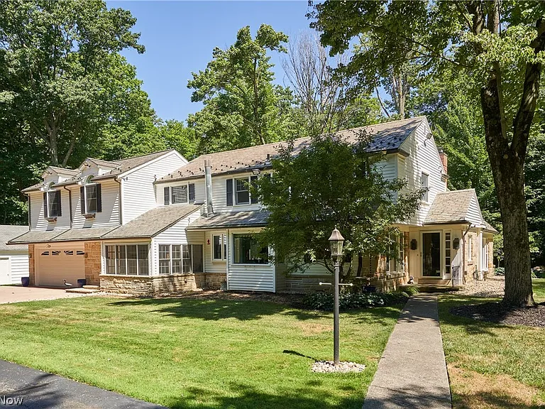 6933 Gates Rd — Photo 14