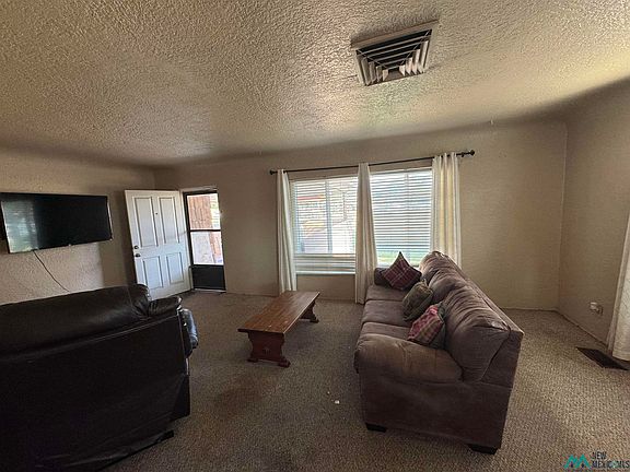 4th image of 122 W Permian Dr