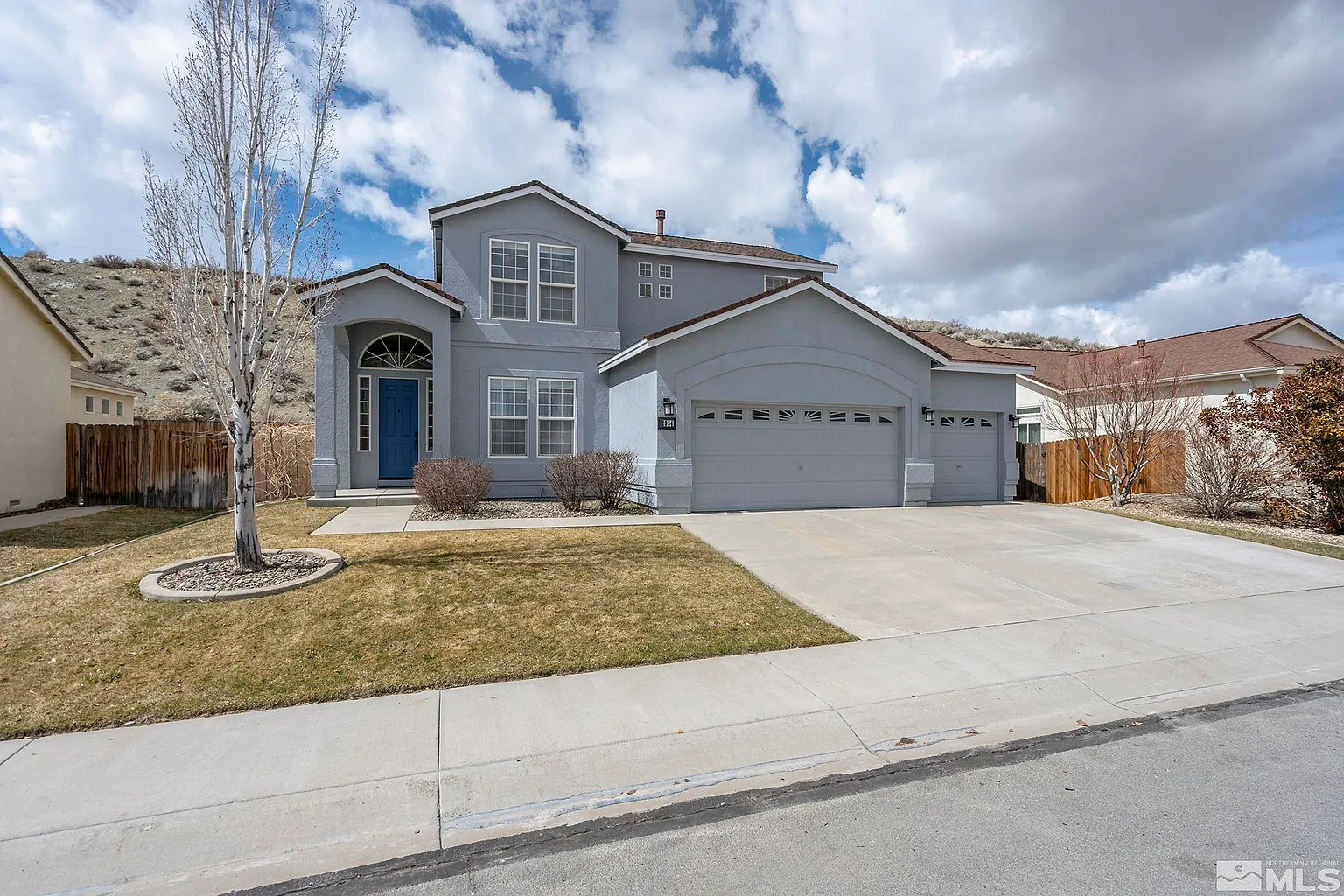 2354 Table Rock Dr photo 1