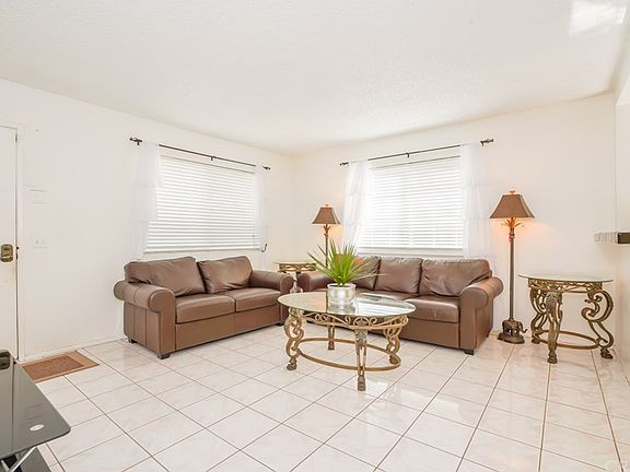 4th image of 11815 Fenton Ave