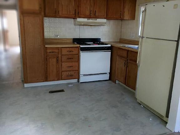 2nd image of 140 N Pleasant Ave SE #3
