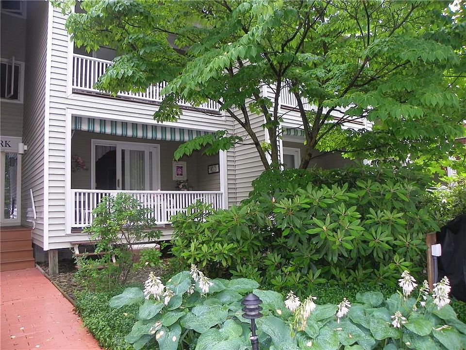 1st image of 8 Morris Ave #B-4