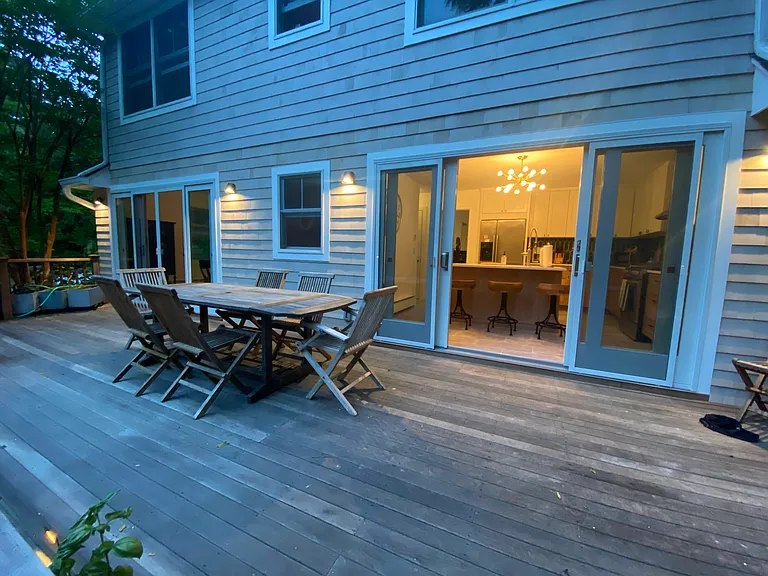 W Neck Rd — Photo 11
