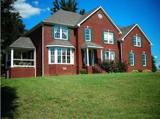 7805 Lake Ridge Dr, Hixson, TN 37343